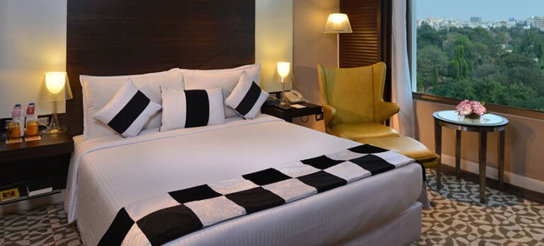 couple-friendly hotels in Hyderabad