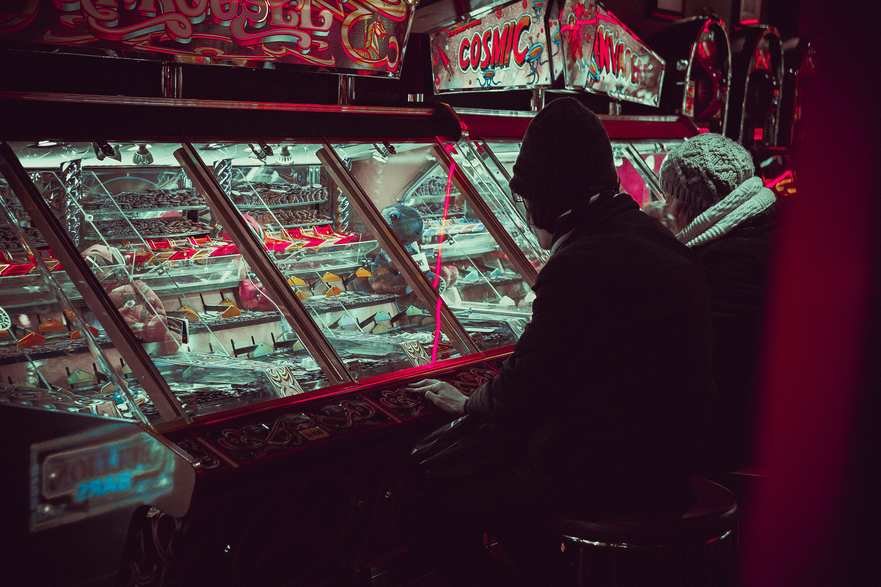 Comment fonctionnent les casinos en ligne : technologie, équité et paiements